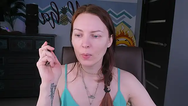 VandaRossi online show from 02.19.25