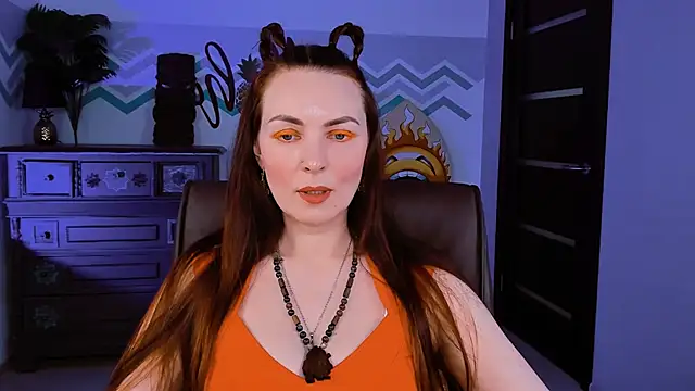 VandaRossi online show from 03.13.25