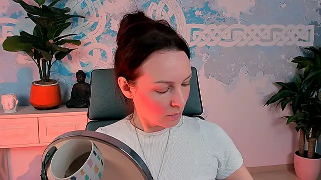 VandaRossi online show from 09.15.25