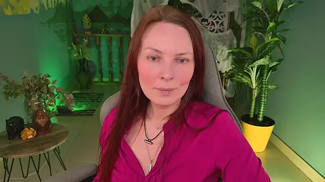 VandaRossi online show from 10.31.25