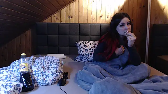 BoeseMoni1998 online show from 02.15.25