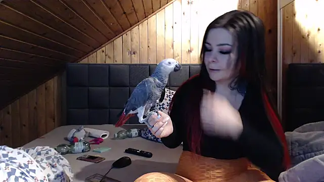 BoeseMoni1998 online show from 02.22.25