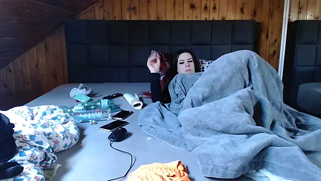 BoeseMoni1998 online show from 02.23.25