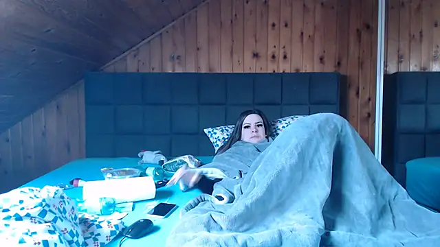 BoeseMoni1998 online show from 03.15.25