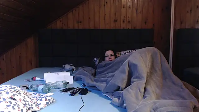 BoeseMoni1998 online show from 03.15.25