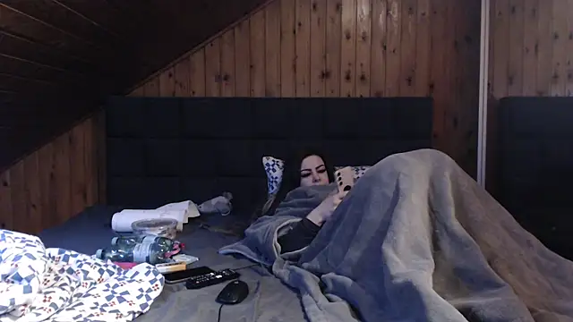 BoeseMoni1998 online show from 03.20.25