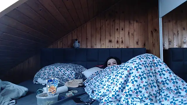 BoeseMoni1998 online show from 09.30.25