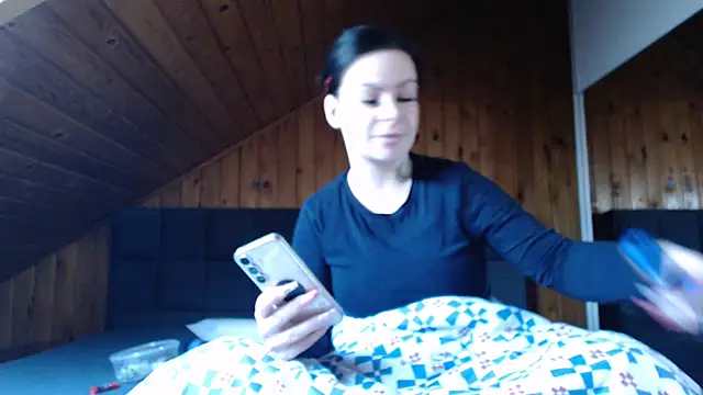 BoeseMoni1998 online show from 11.21.25