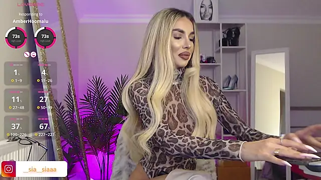 Snapshot of ArianaArianna chatting on 04.16.26 ArianaArianna online show from 04.16.26