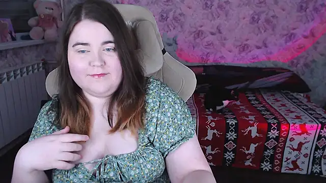 Estelle Hicks online show from 02.23.26