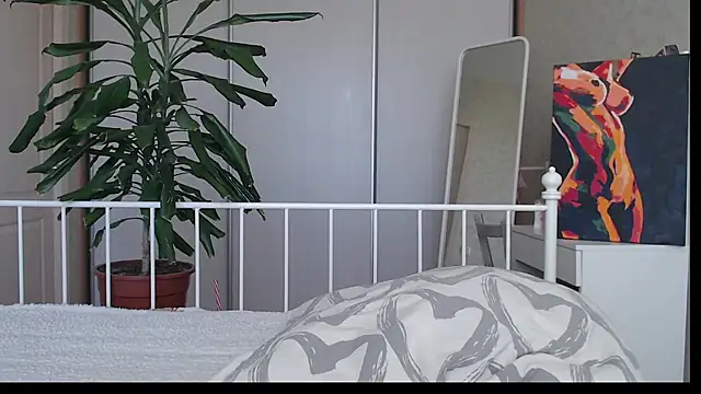 Snapshot of ShyEvaa chatting on 05.18.26 ShyEvaa online show from 05.18.26