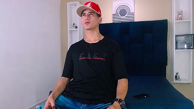 Jhonn Rhyss online show from 12.20.24