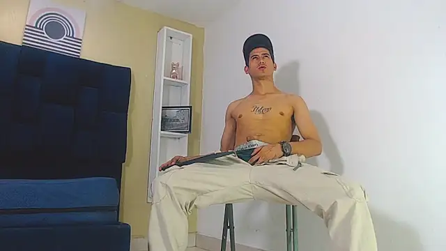 Jhonn Rhyss online show from 01.12.25