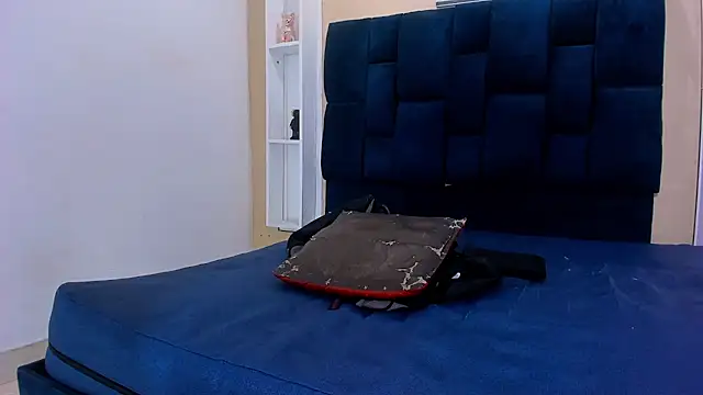 Jhonn Rhyss online show from 02.13.25