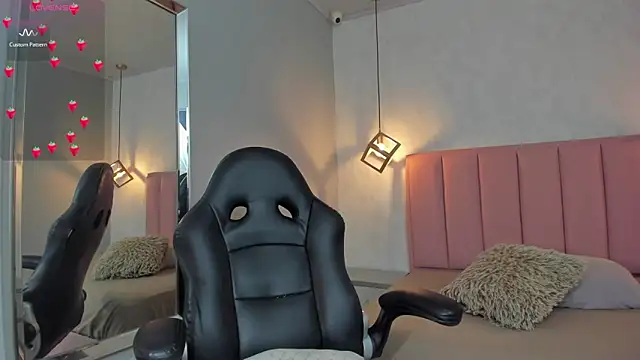 SUNNYCYRUS online show from 02.16.26