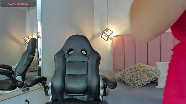 SUNNYCYRUS online show from 02.20.26