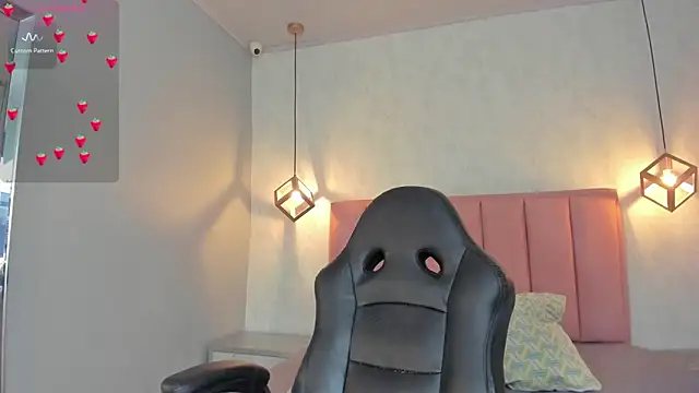 SUNNYCYRUS online show from 02.24.26