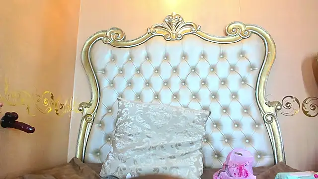 Celeste Baker  online show from 02.08.25