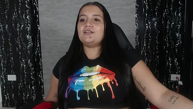 Snapshot of evelin_999_ chatting on 03.02.25 evelin 999 online show from 03.02.25