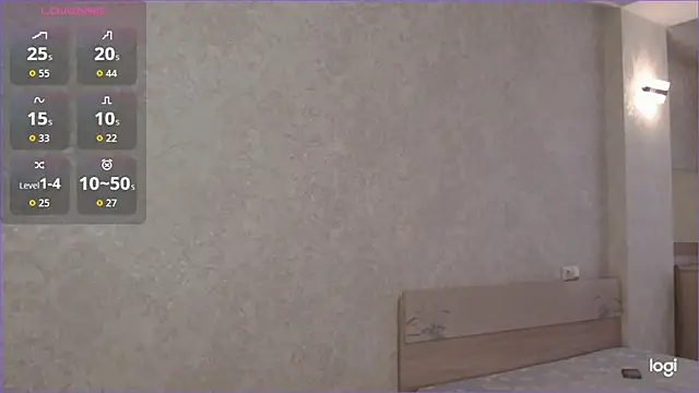 Snapshot of TumiLio chatting on 06.20.26 TumiLio online show from 06.20.26