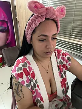 marta201 alfaro online show from 02.07.25