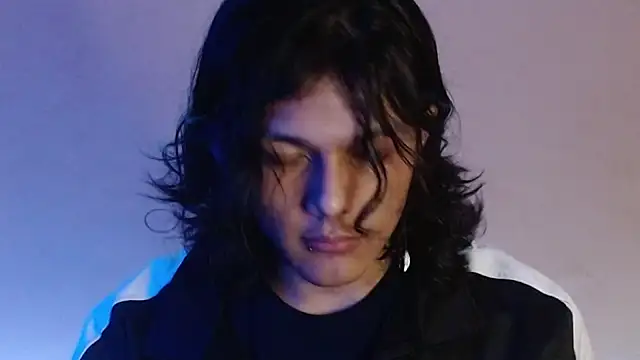 Snapshot of daiki_sx chatting on 01.01.25 daiki sx online show from 01.01.25