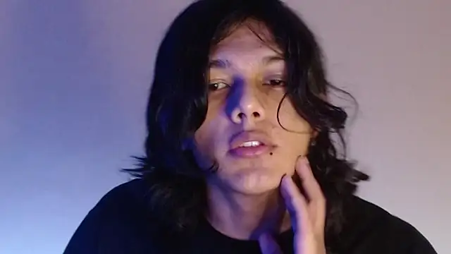 Snapshot of daiki_sx chatting on 01.05.25 daiki sx online show from 01.05.25