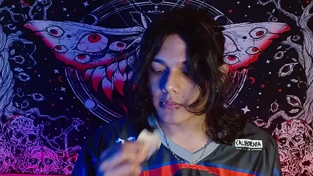 Snapshot of daiki_sx chatting on 02.05.25 daiki sx online show from 02.05.25