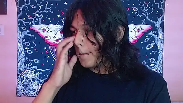 Snapshot of daiki_sx chatting on 10.13.25 daiki sx online show from 10.13.25