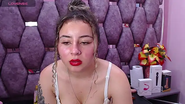 Snapshot of celeste_blue69 chatting on 01.16.25 celeste blue69 online show from 01.16.25