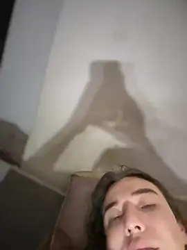 Snapshot of saracaball_ chatting on 02.14.26 saracaball online show from 02.14.26