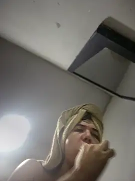 Snapshot of saracaball_ chatting on 02.26.26 saracaball online show from 02.26.26