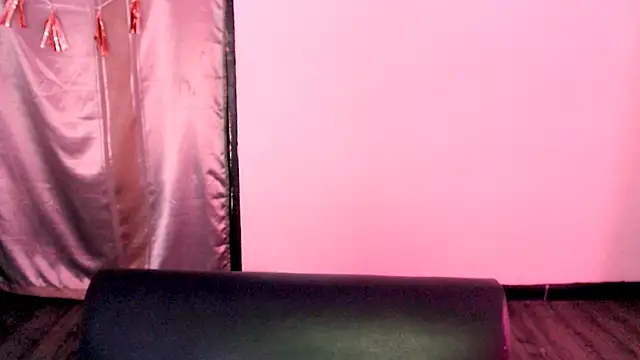 Nicole Colette  online show from 01.16.25