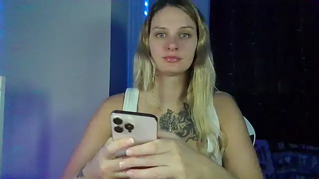 Snapshot of BonnieBazz chatting on 07.07.26 BonnieBazz online show from 07.07.26