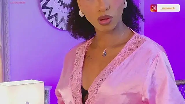 Nahomi King online show from 02.26.25