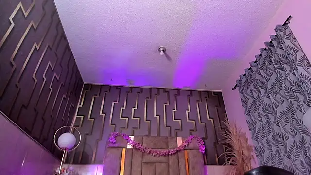 Yelena mutiz online show from 12.27.24