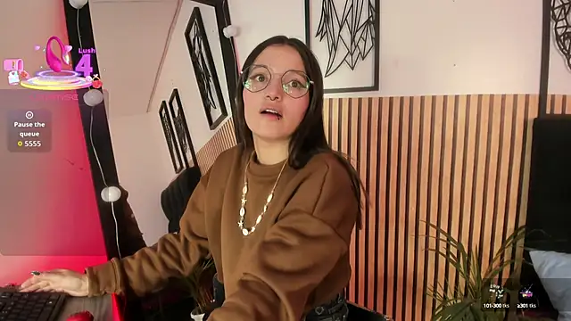 Snapshot of Elecktra_sweet chatting on 10.01.25 Elecktra sweet online show from 10.01.25