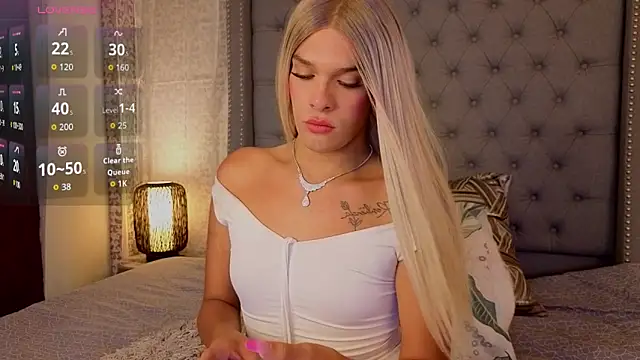 Snapshot of Shantal_Joness chatting on 09.12.25 Shantal Joness online show from 09.12.25