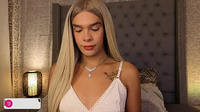 Snapshot of Shantal_Joness chatting on 10.01.25 Shantal Joness online show from 10.01.25