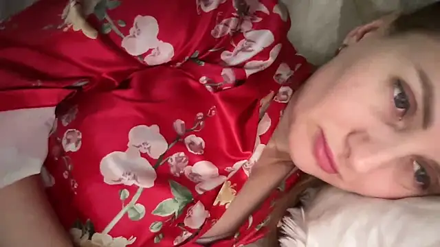 Snapshot of Viola_sweet chatting on 09.21.25 Viola sweet online show from 09.21.25