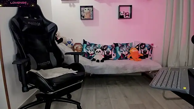 Biancastrongg online show from 04.09.26