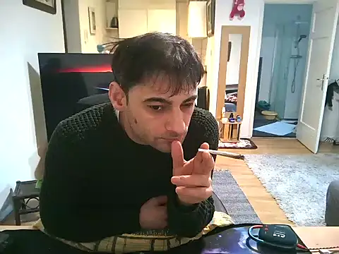 Snapshot of mihaimichael chatting on 03.11.25 mihaimichael online show from 03.11.25