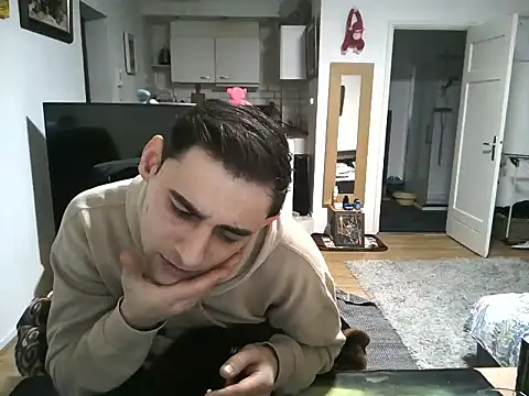 Snapshot of mihaimichael chatting on 03.12.25 mihaimichael online show from 03.12.25