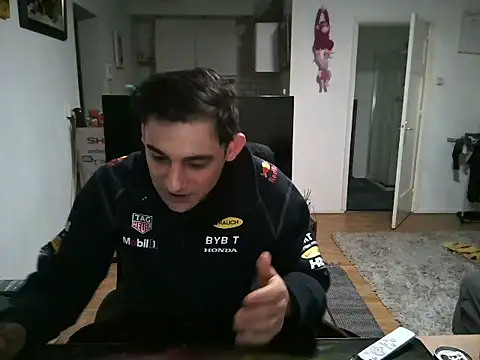 Snapshot of mihaimichael chatting on 03.19.25 mihaimichael online show from 03.19.25