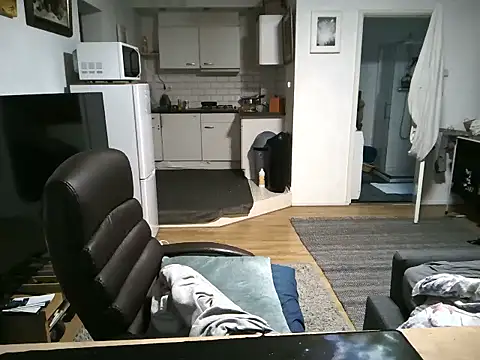 Snapshot of mihaimichael chatting on 09.26.25 mihaimichael online show from 09.26.25