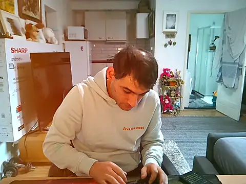 Snapshot of mihaimichael chatting on 10.16.25 mihaimichael online show from 10.16.25