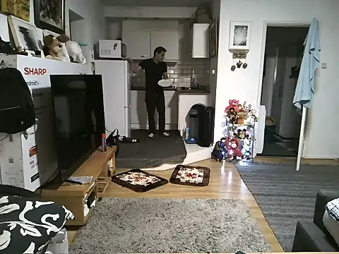 Snapshot of mihaimichael chatting on 10.23.25 mihaimichael online show from 10.23.25