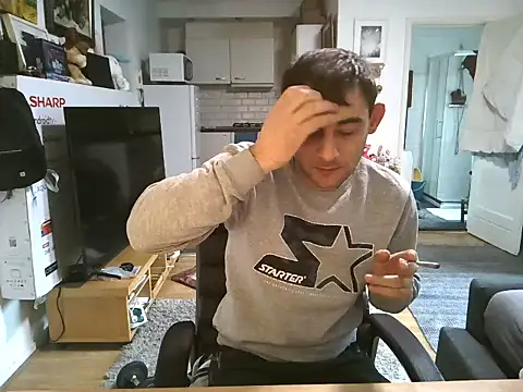 Snapshot of mihaimichael chatting on 10.29.25 mihaimichael online show from 10.29.25