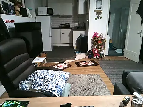 Snapshot of mihaimichael chatting on 11.01.25 mihaimichael online show from 11.01.25