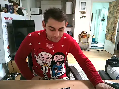 Snapshot of mihaimichael chatting on 11.25.25 mihaimichael online show from 11.25.25